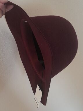 Gucci Wide Brim 100% Rabbit Felt Hat Burgundy Classic Elegant Bohemian Boho